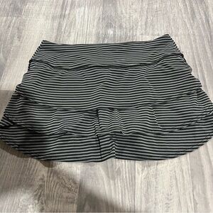 Athleta Black Grey Stripes Skort; Medium